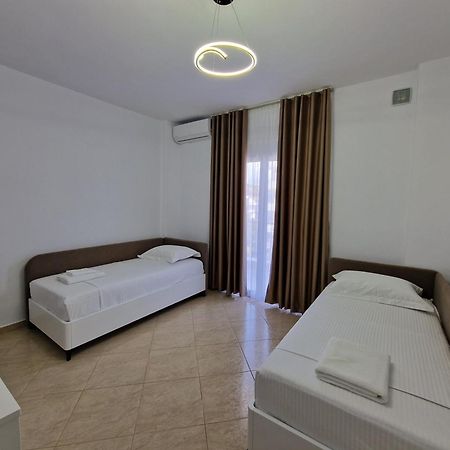 Vila Klari Εξαμίλιο Εξωτερικό φωτογραφία