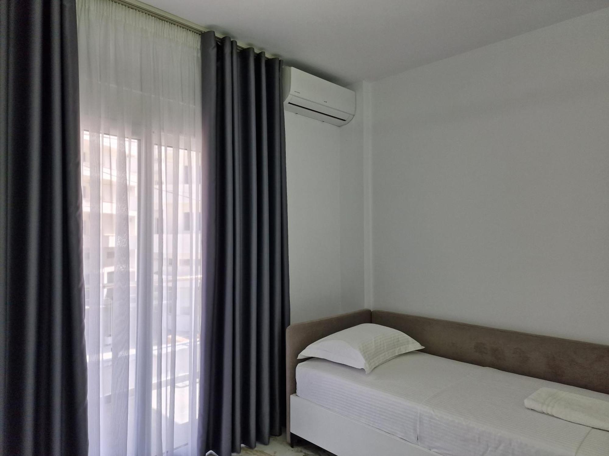 Vila Klari Εξαμίλιο Εξωτερικό φωτογραφία